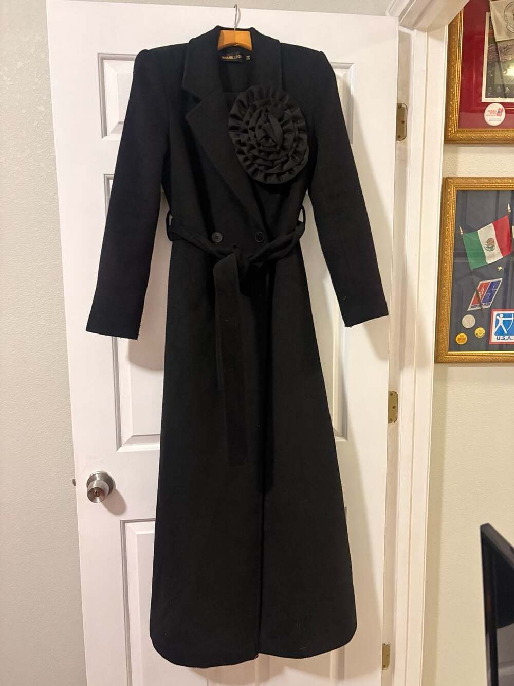 Novalux Wool Blend Trench Coat Size S Black Floral Applique Belted